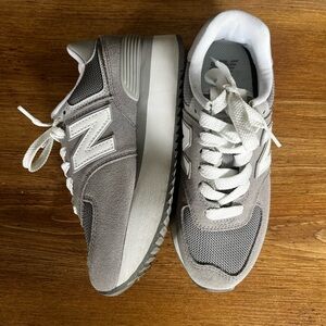 New Balance platform 574+ 6.5 in shadow grey with rain cloud and white